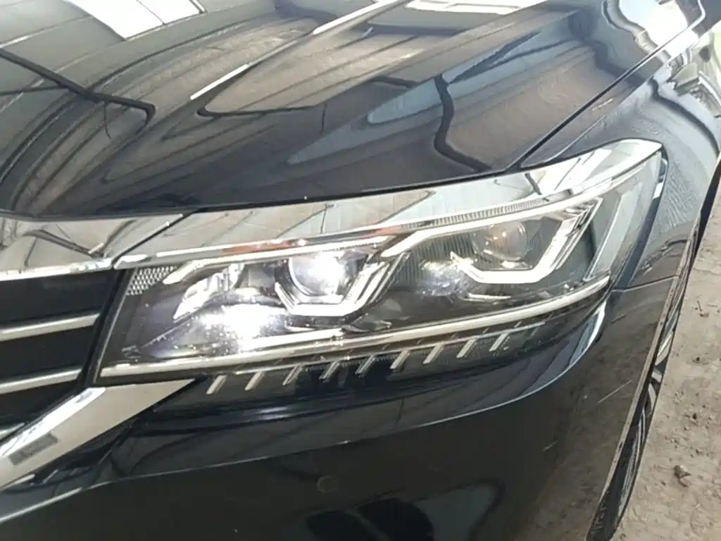 Volkswagen Passat 2020 — фото 24