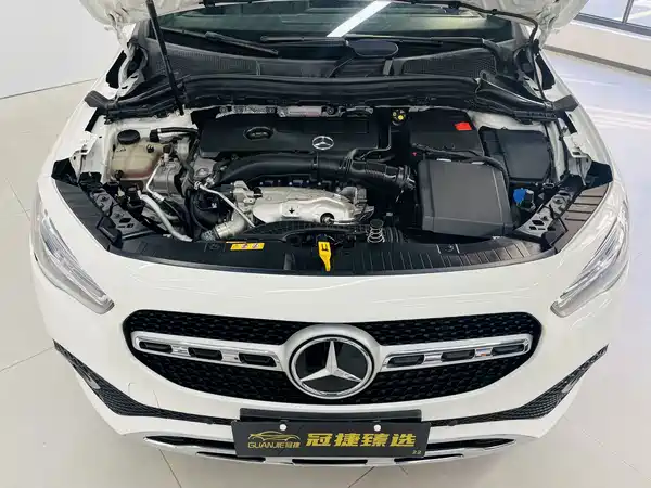 Mercedes-Benz GLA 2023