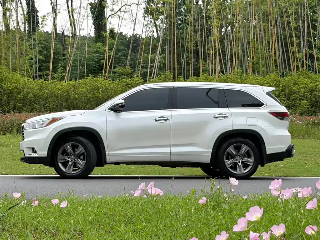 Toyota Highlander 2016 — фото 4
