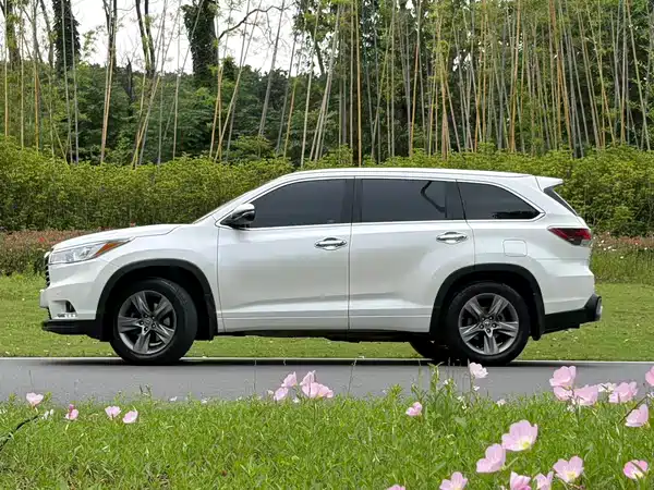 Toyota Highlander 2015