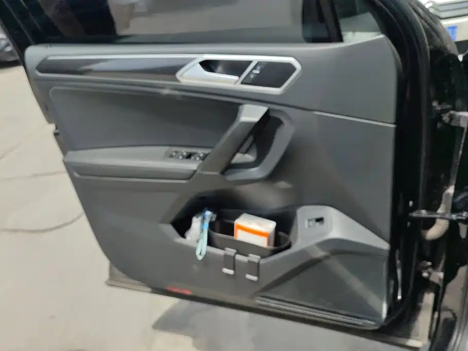 Volkswagen Tiguan L 2025