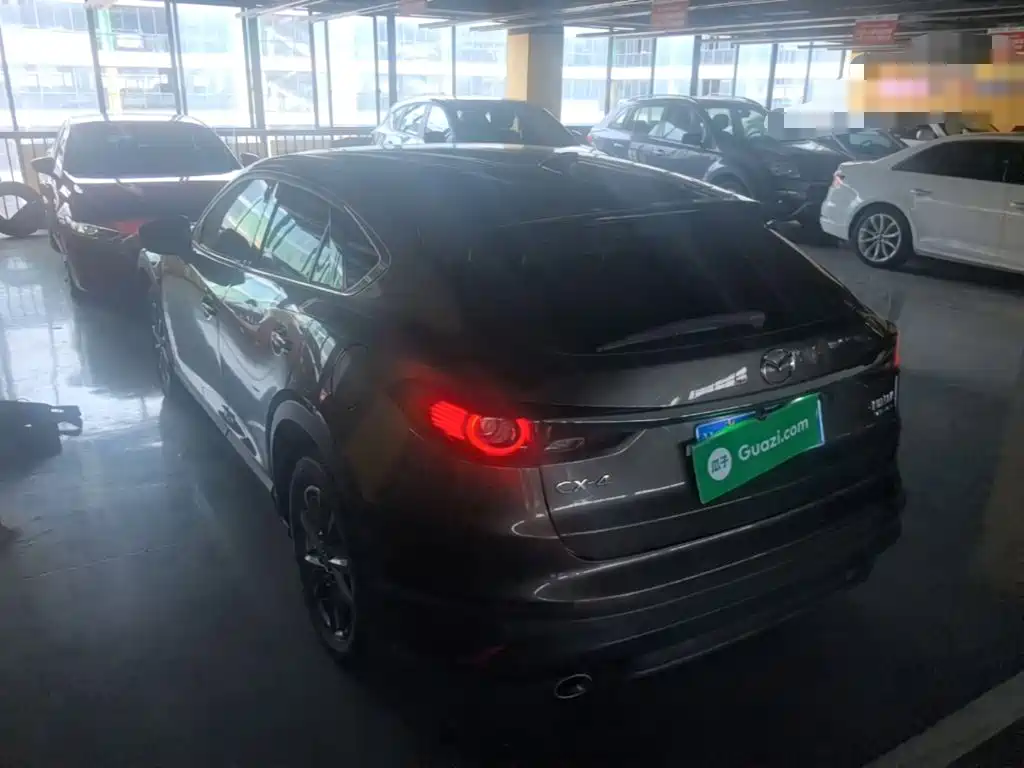 Mazda CX-4 2021
