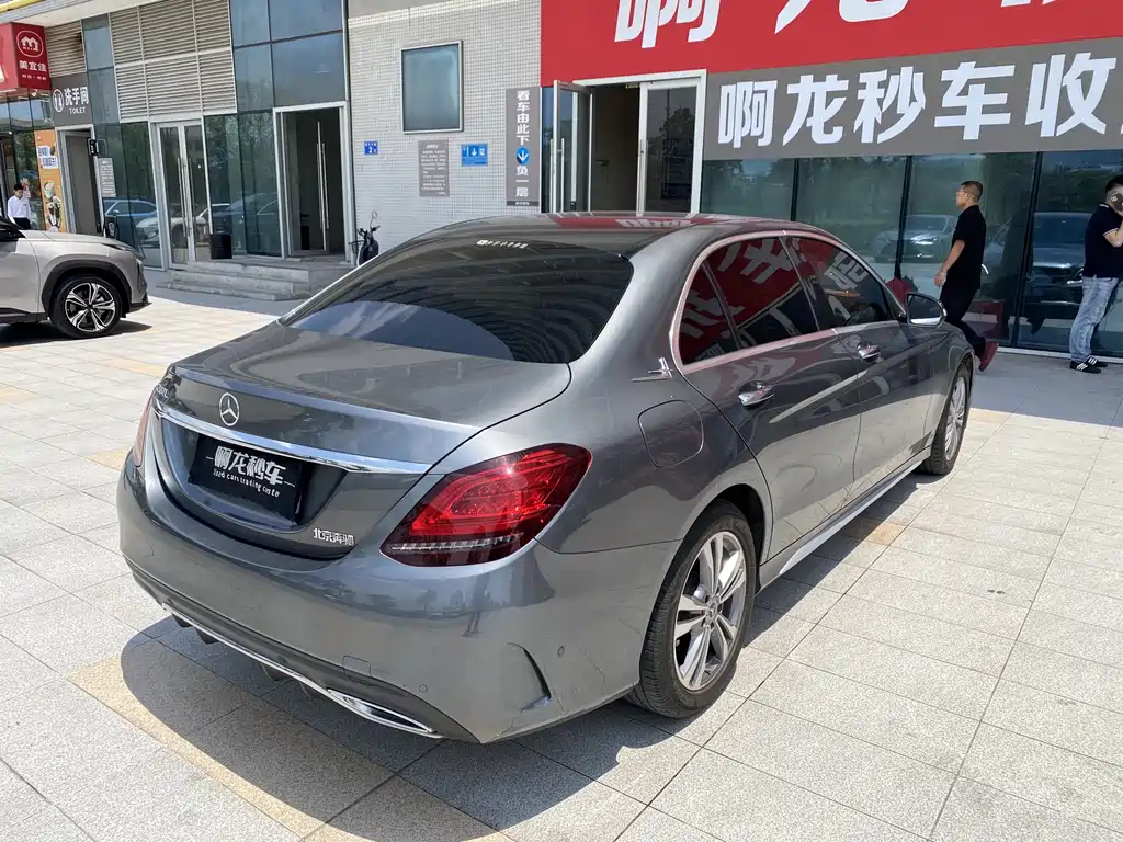 Mercedes-Benz C-Class 2020 — фото 30