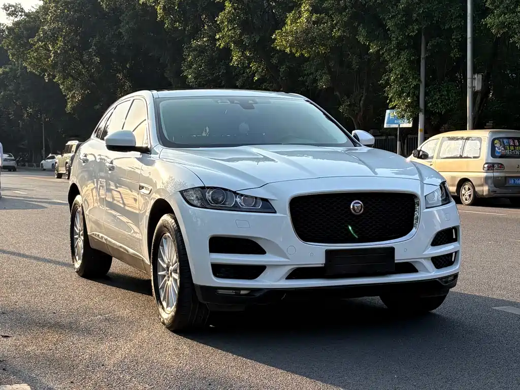 Jaguar F-PACE 2018 — фото 3