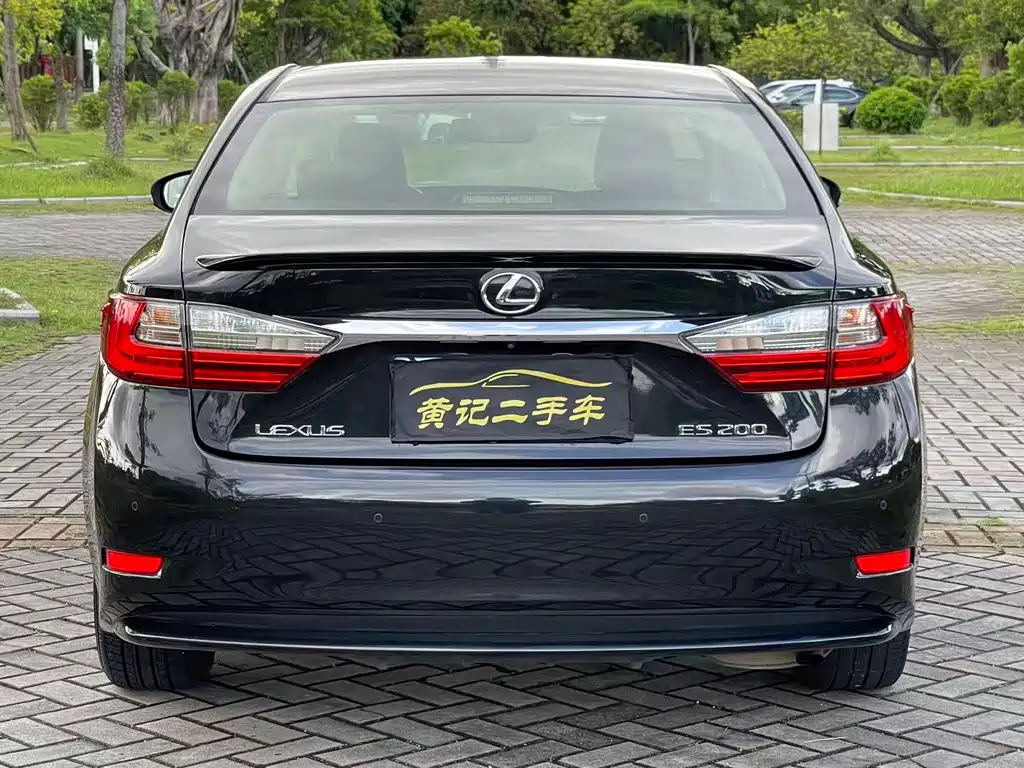 Lexus ES 2015