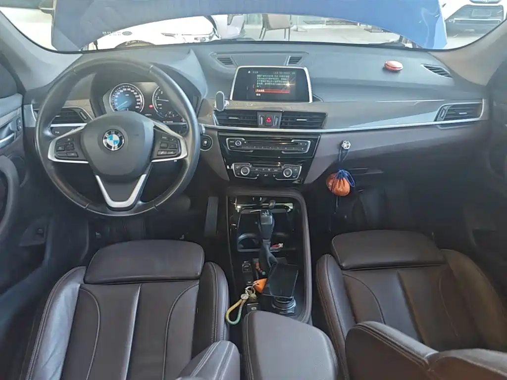 BMW X1 2018 — фото 10