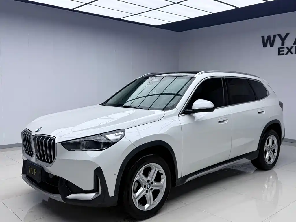 BMW X1 2024 — фото 1