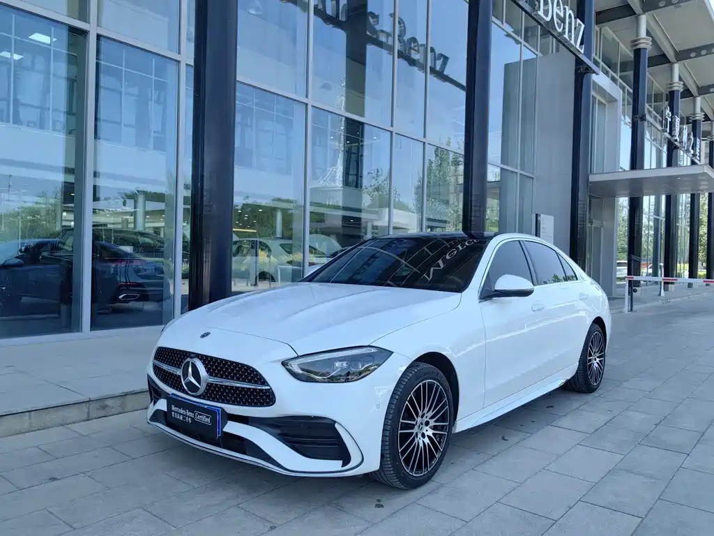 Mercedes-Benz C-Class 2023 — фото 1