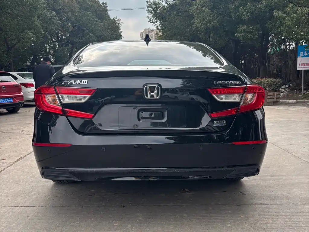 Honda Accord 2019 — фото 9