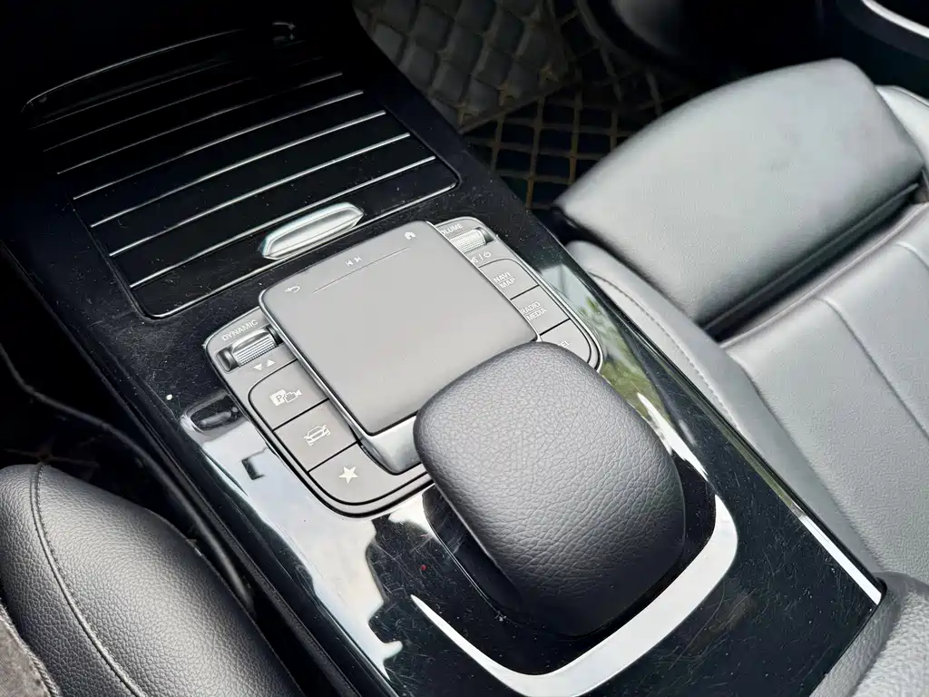 Mercedes-Benz A-Class 2021 — фото 16