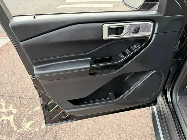 Ford Explorer 2022