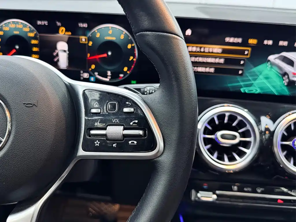 Mercedes-Benz GLB 2020 — фото 22