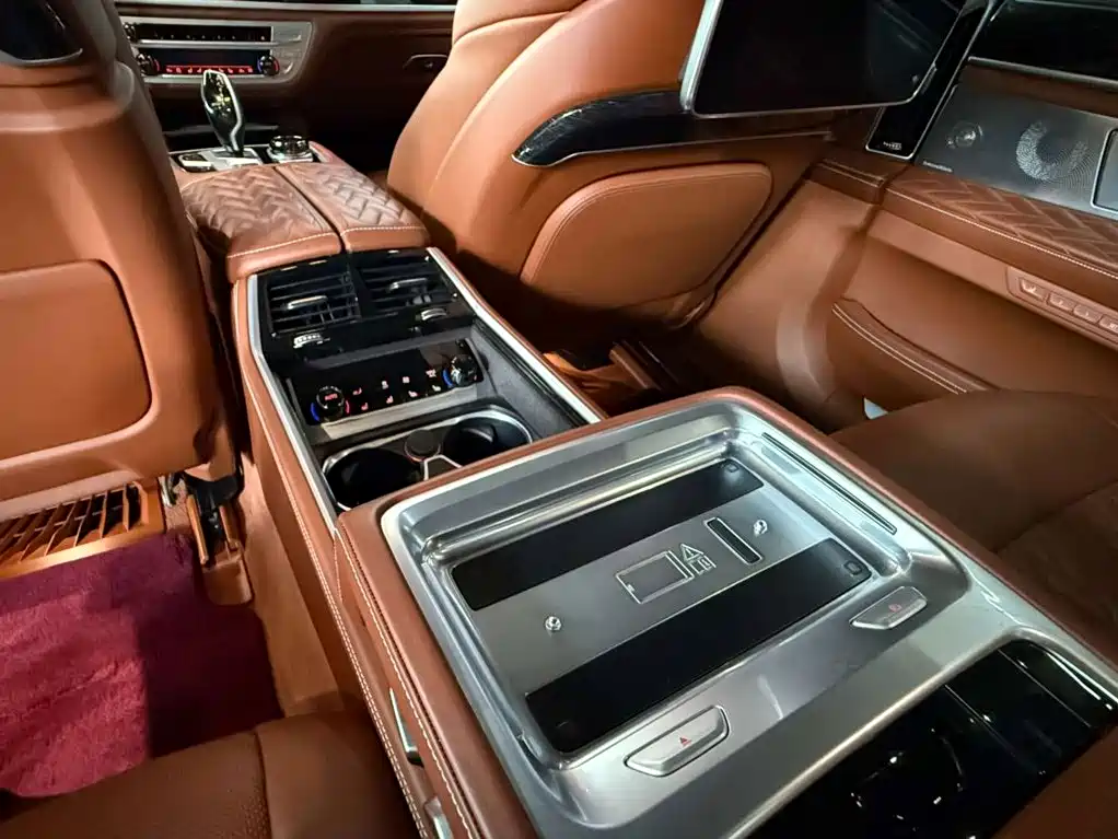 BMW 7 Series 2021 — фото 26