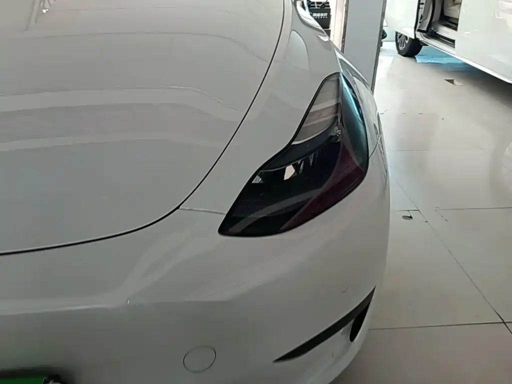 Tesla Model Y 2023 — фото 24