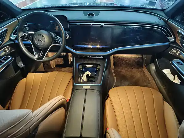 Mercedes-Benz E-Class 2025