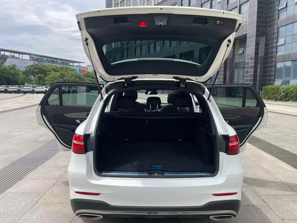 Mercedes-Benz GLC 2019 — фото 14