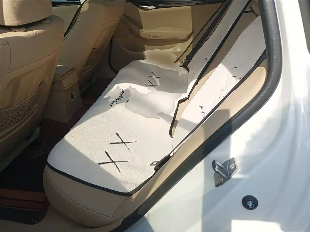 BMW X1 2015 — фото 13