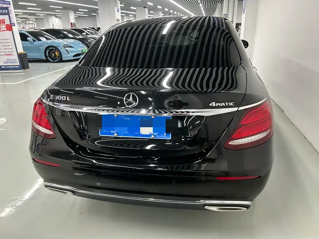 Mercedes-Benz E-Class 2020 — фото 13