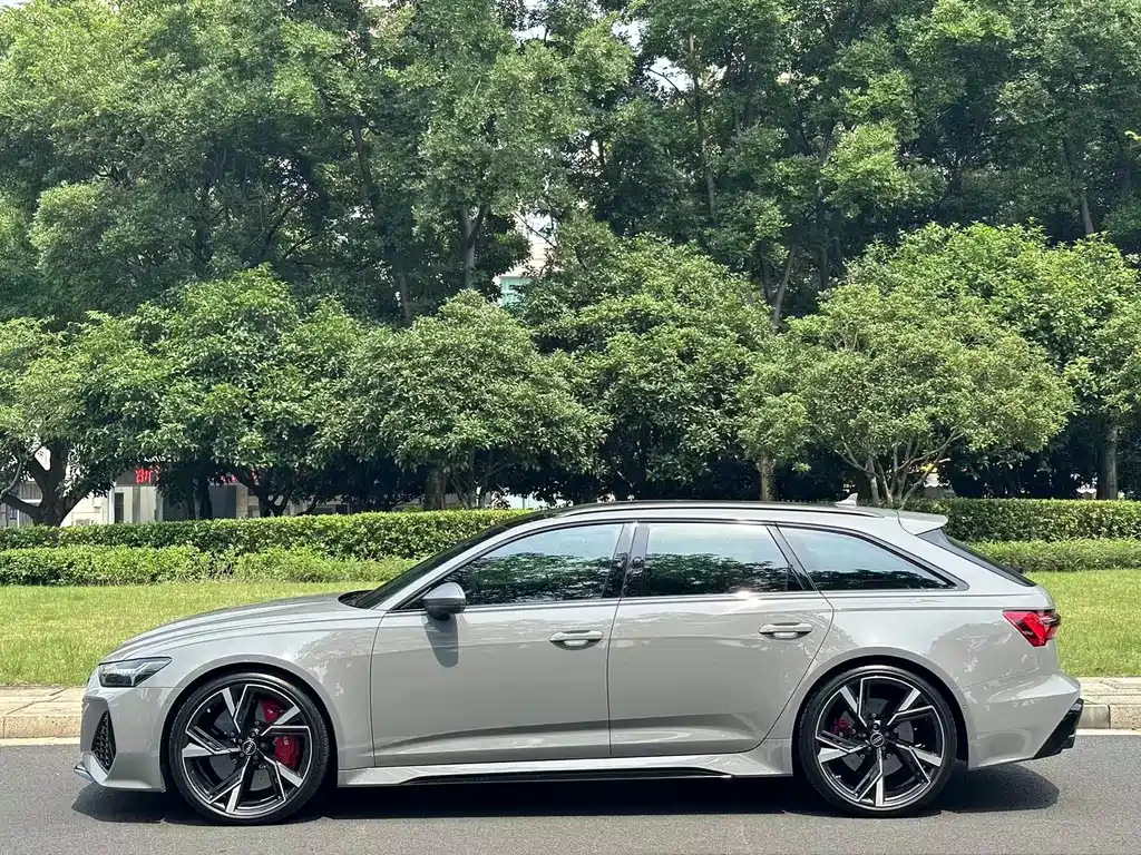 Audi RS 6 2024