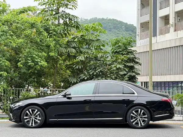 Mercedes-Benz S-Class 2021