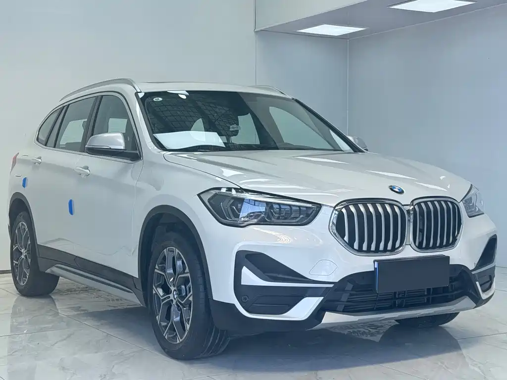 BMW X1 2022 — фото 3