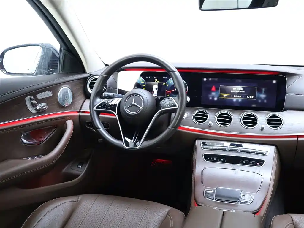 Mercedes-Benz E-Class 2021 — фото 14