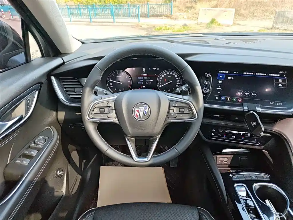 Buick Envision Plus 2023 — фото 11