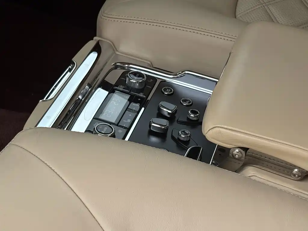 Bentley Mulsanne 2014 — фото 13