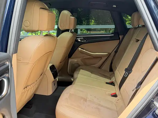 Porsche Macan 2020