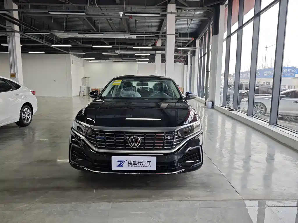 Volkswagen Passat New Energy 2025 — фото 2