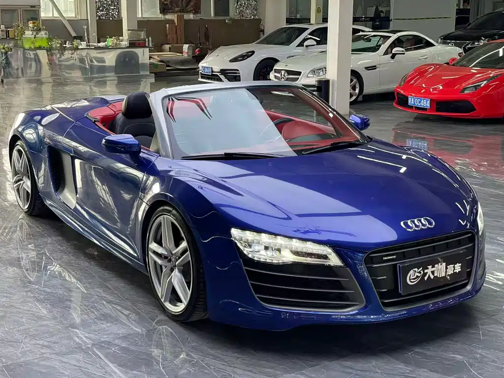 Audi R8 2016 — фото 12