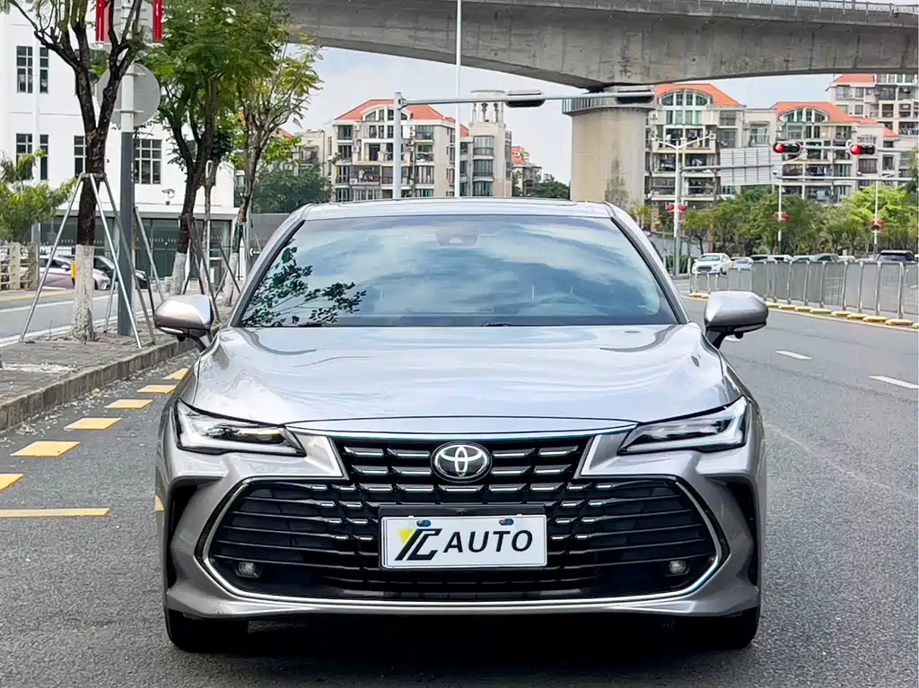 Toyota Avalon 2023 — фото 2