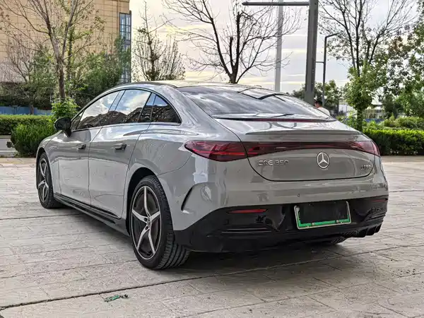 Mercedes-Benz EQE 2022