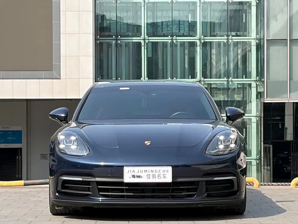 Porsche Panamera 2018 — фото 2