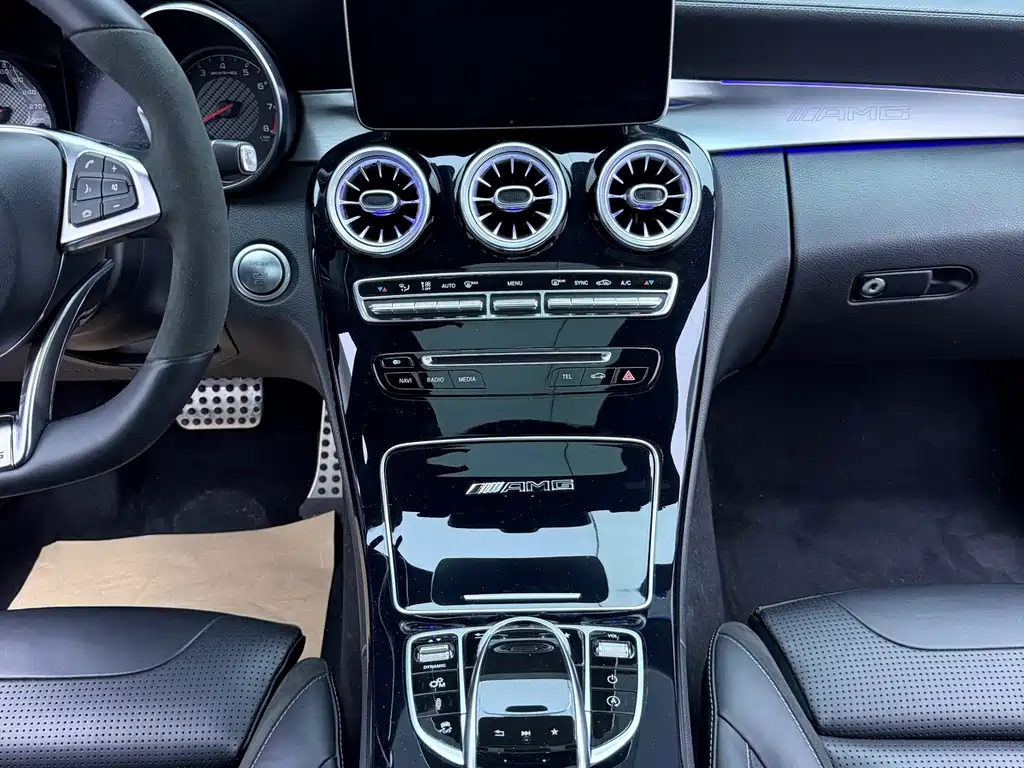 Mercedes-Benz C-Class AMG 2017 — фото 11