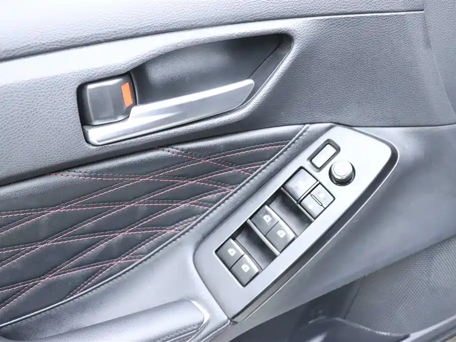 Toyota Avalon 2022 — фото 9