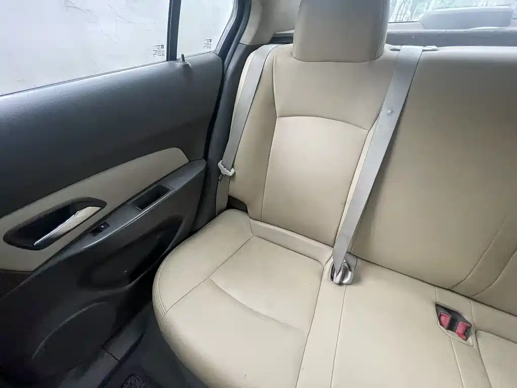Chevrolet Cruze 2015 — фото 16