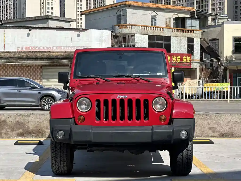Jeep Wrangler 2012 — фото 2