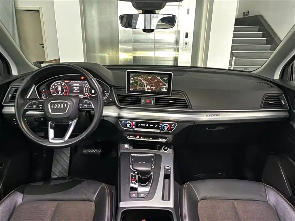 Audi Q5L 2018 — фото 6
