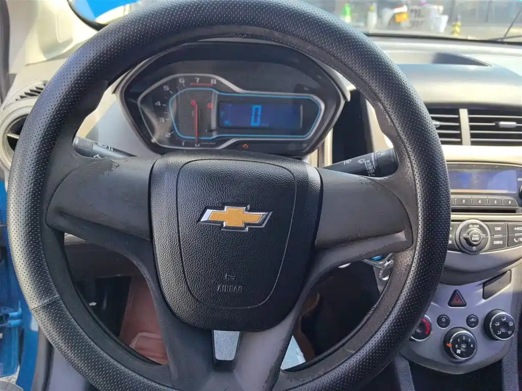Chevrolet Aveo 2014 — фото 11