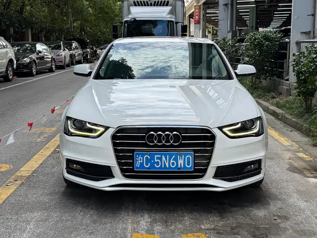 Audi A4L 2016