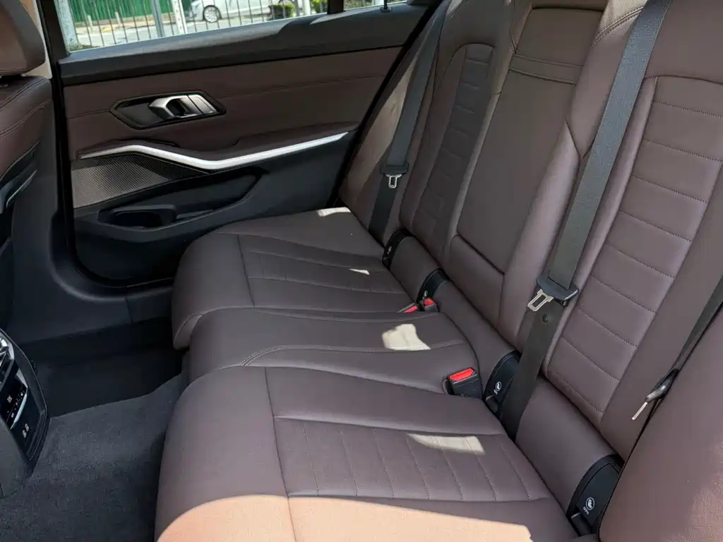 BMW 3 Series 2020 — фото 14