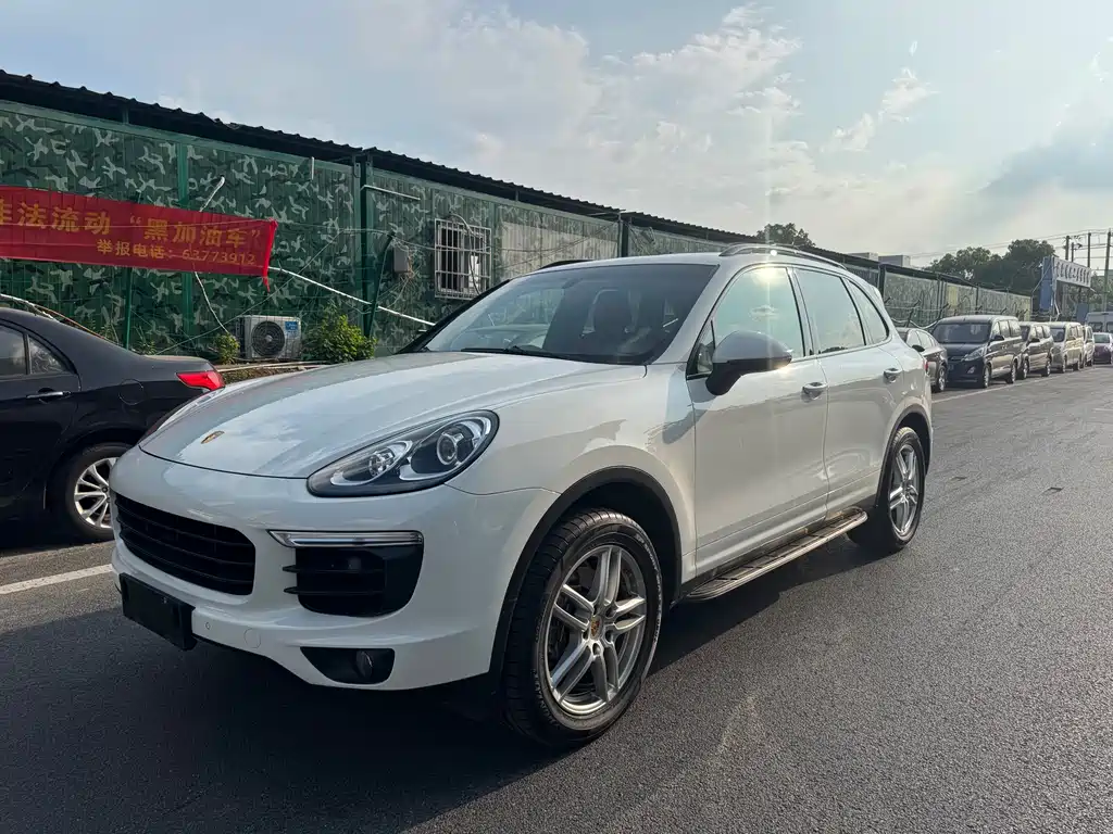 Porsche Cayenne 2015 — фото 2