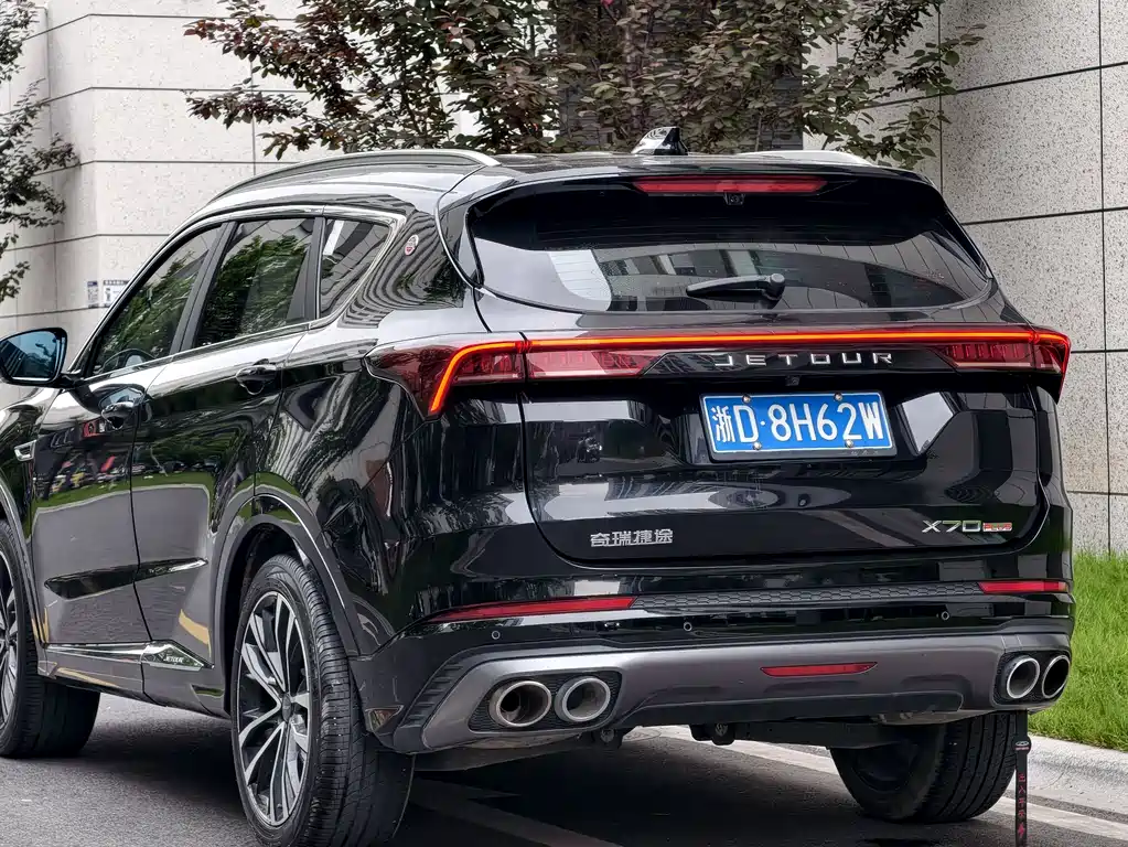 Jetour X70 PLUS 2022 — фото 3