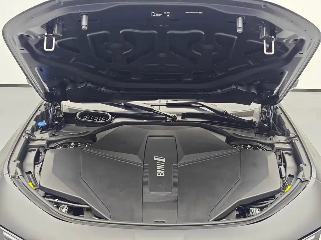 BMW i7 2023 — фото 11