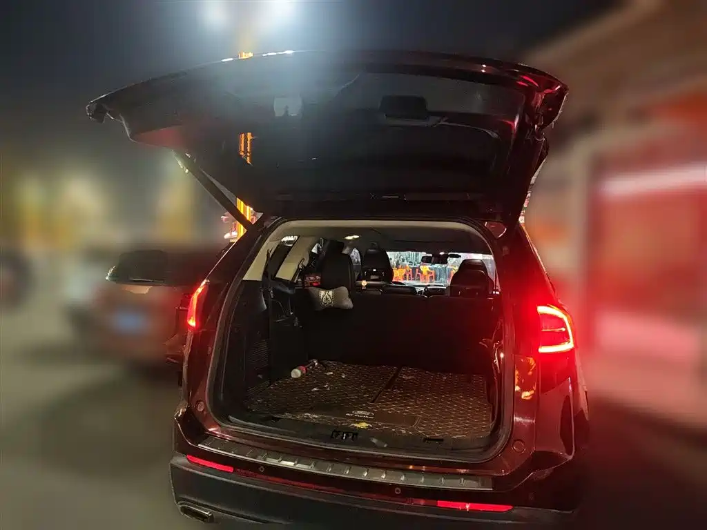 Ford Edge 2019 — фото 10