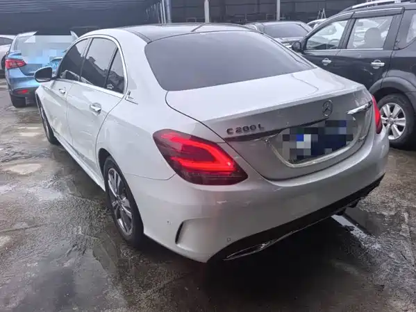 Mercedes-Benz C-Class 2021