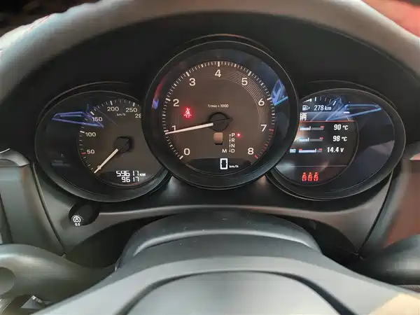 Porsche Macan 2022