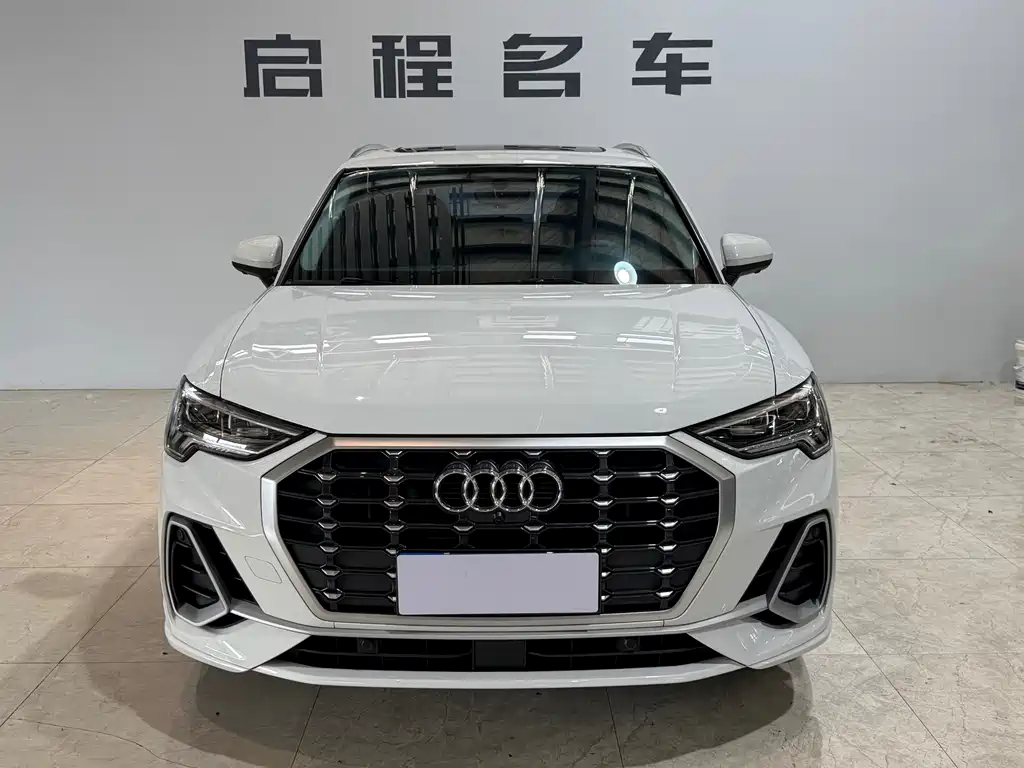 Audi Q3 2023 — фото 2