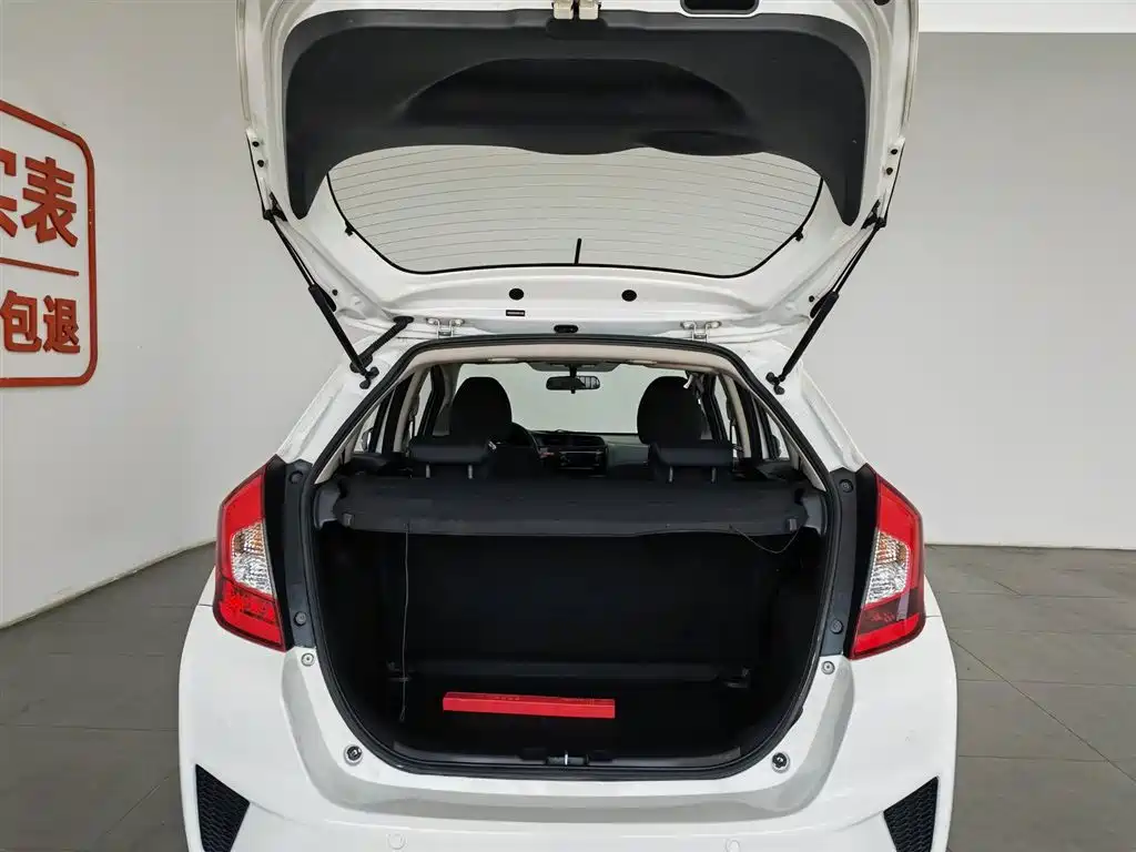 Honda Fit 2016 — фото 16